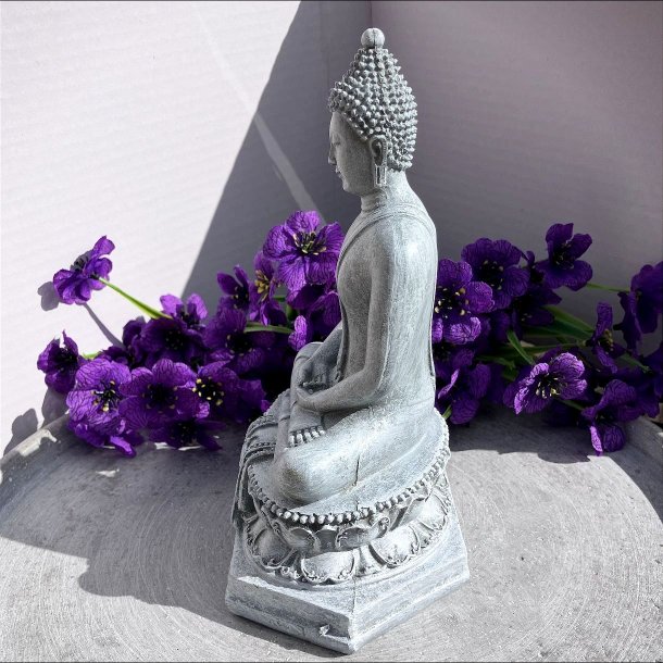Thailandsk gr� buddha 18 cm h�j set fra siden