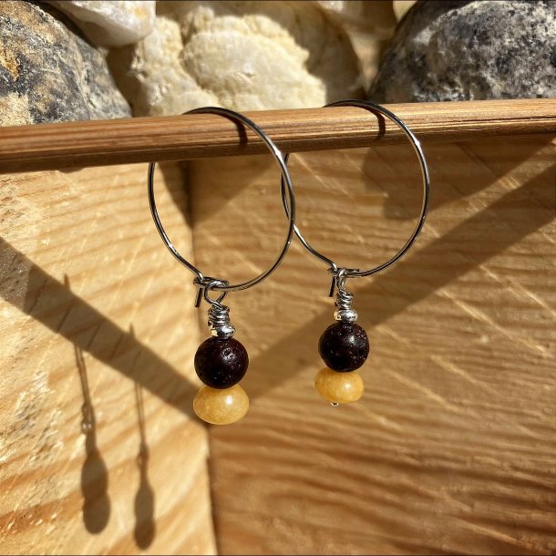 reringe, hndlavet slvfarvet Dubhe creol med gul jade krystal og brun lavasten.