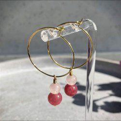 Rose creol reringe med rosakvarts og jordbrkvarts – hndlavet i forgyldt design, skaber varm og krlig energi