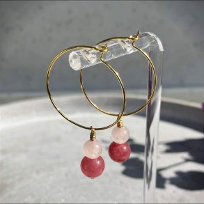 Rose creol reringe med rosakvarts og jordbrkvarts – hndlavet i forgyldt design, skaber varm og krlig energi