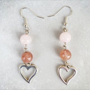  Rosa/Jordbrkvarts reringe med hjerte