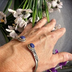 Armbnd med 2 Lapis Lazuli