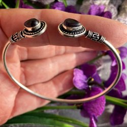 Armbnd med 2 Ametyst, smalt