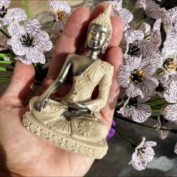 Buddha i harpiks (10 cm)