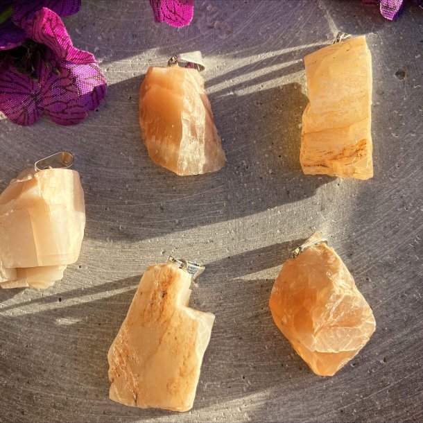 Fersken Mnesten vedhng, r