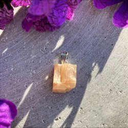 Fersken Mnesten vedhng, r (O1)