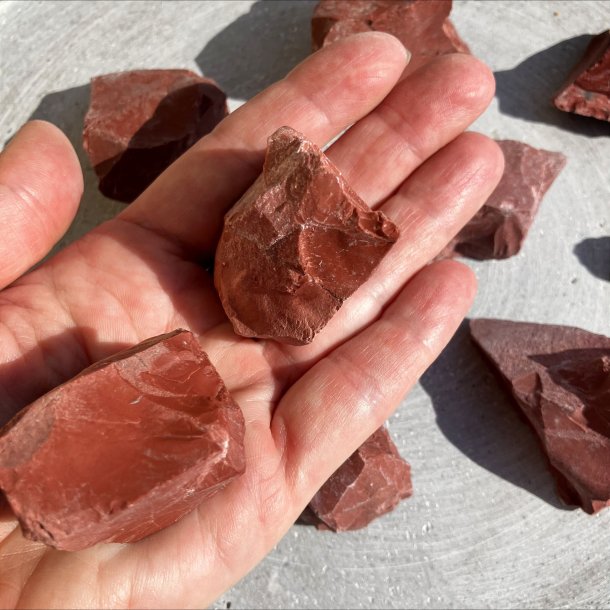 Rd Jaspis, R (3-6 cm)