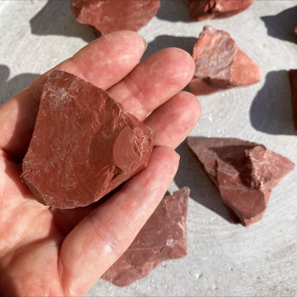 Rd Jaspis, R (3-6 cm)