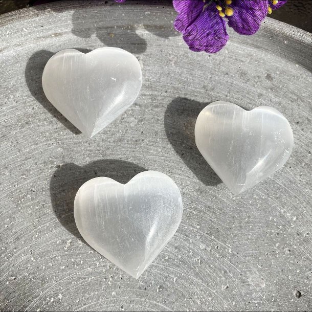 Selenit hjerte (ca. 4 cm)