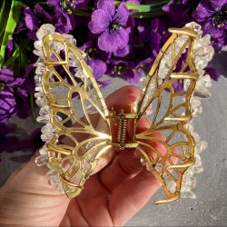 Forgyldt kobber sommerfugl hrklemme med sm bjergkrystal chips rundt i kanten. lngde 8 cm, bredde 5 cm