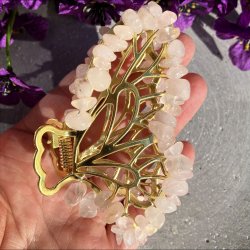 Forgyldt kobber sommerfugl hrklemme med sm rosakvarts chips rundt i kanten. lngde 8 cm, bredde 5 cm
