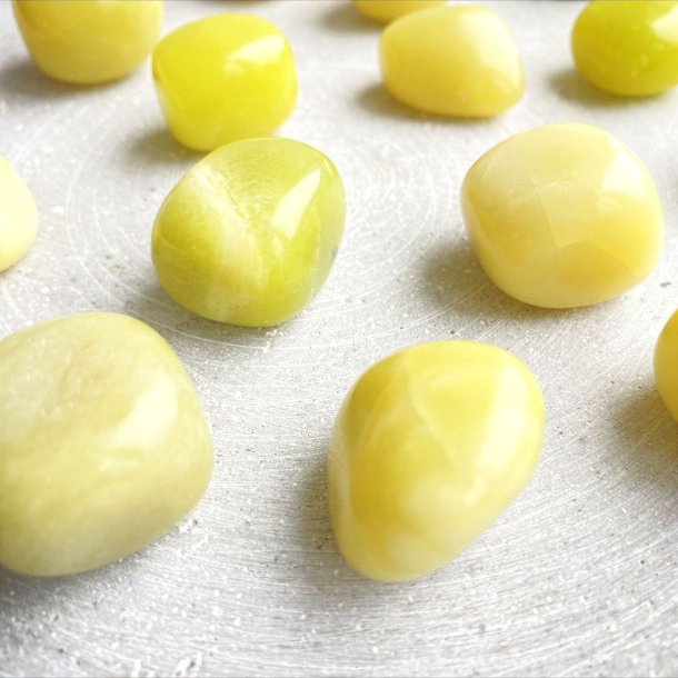 Jade, Lemon (2-3 cm)