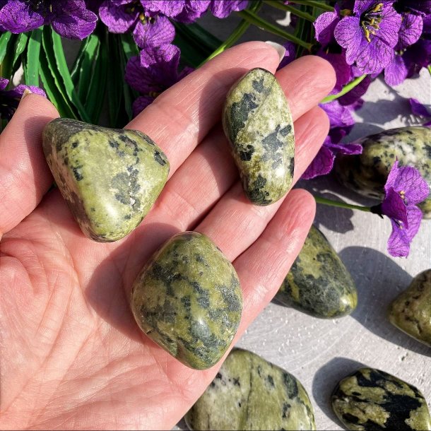 Jade, Nefrit (3-4 cm)