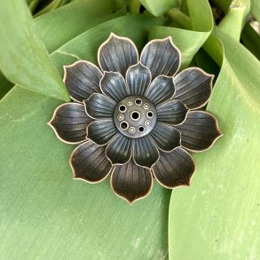 Rgelsesholder, Lotus blomst